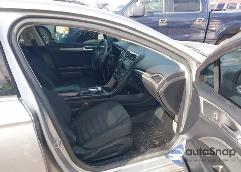 2020 Ford Fusion Se z USA, uszkodzony, nr VIN 3FA6P0HD0LR185366